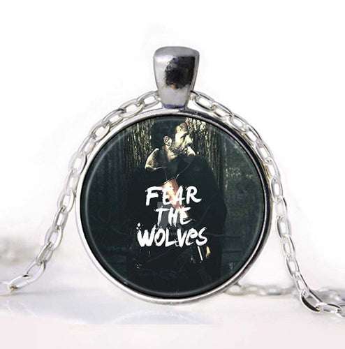 The Walking Dead Fear The Wolves Necklace